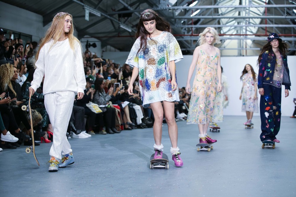 Ashish SS16 Show, BFC Space, Brewer Street Carpark, Soho Photos Ki Price